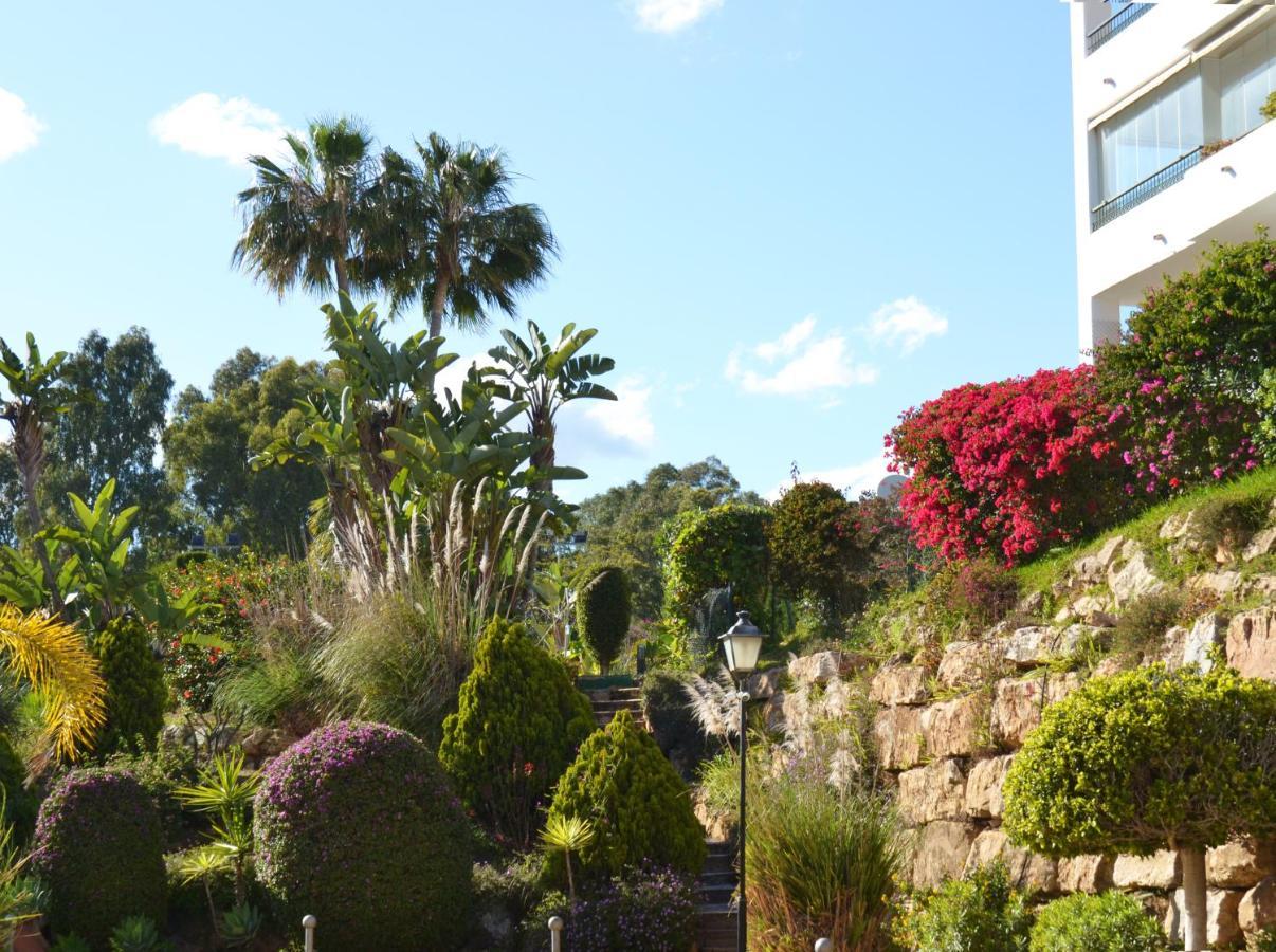 Luxury Garden Apartment - Walking Distance To The Sea Sitio de Calahonda Bagian luar foto