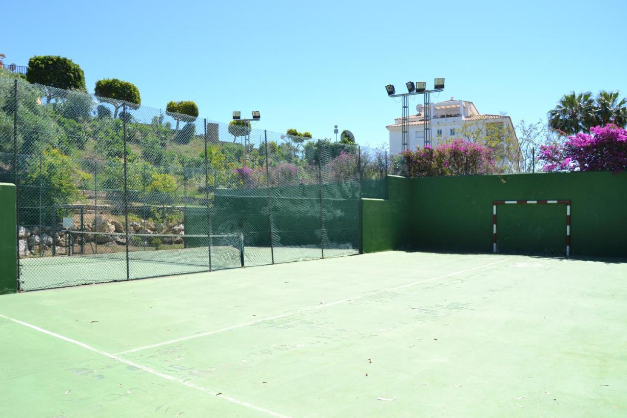 Luxury Garden Apartment - Walking Distance To The Sea Sitio de Calahonda Bagian luar foto