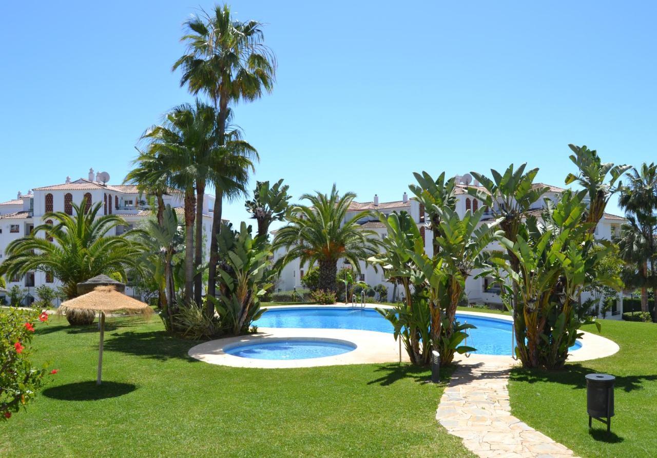 Luxury Garden Apartment - Walking Distance To The Sea Sitio de Calahonda Bagian luar foto
