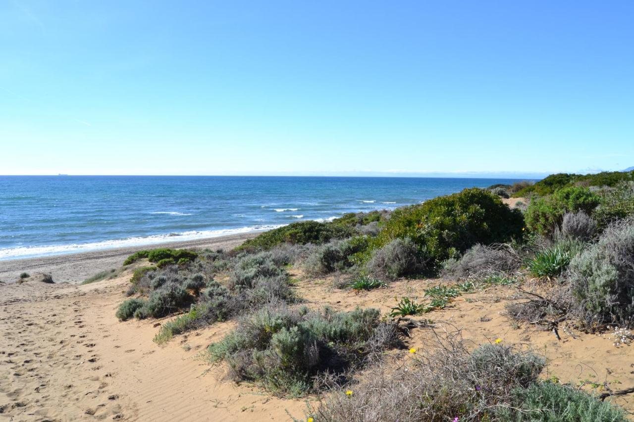 Luxury Garden Apartment - Walking Distance To The Sea Sitio de Calahonda Bagian luar foto