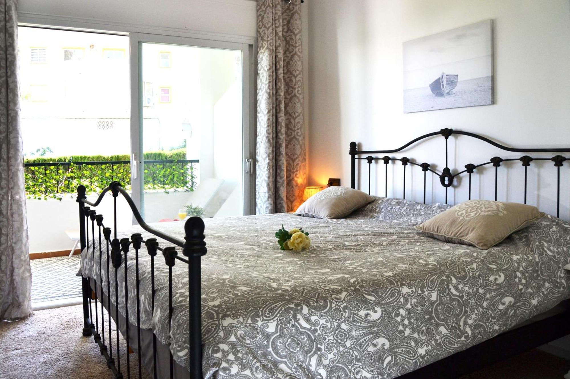 Luxury Garden Apartment - Walking Distance To The Sea Sitio de Calahonda Bagian luar foto