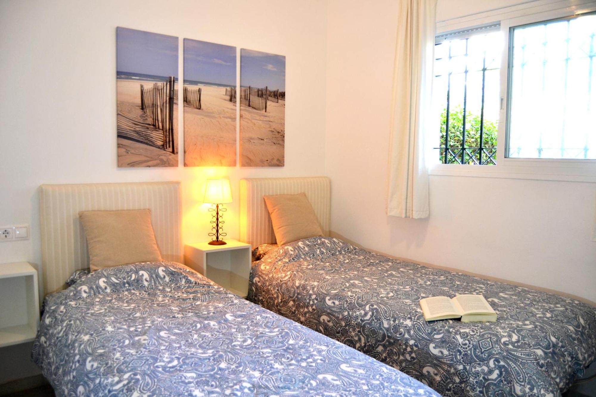 Luxury Garden Apartment - Walking Distance To The Sea Sitio de Calahonda Bagian luar foto