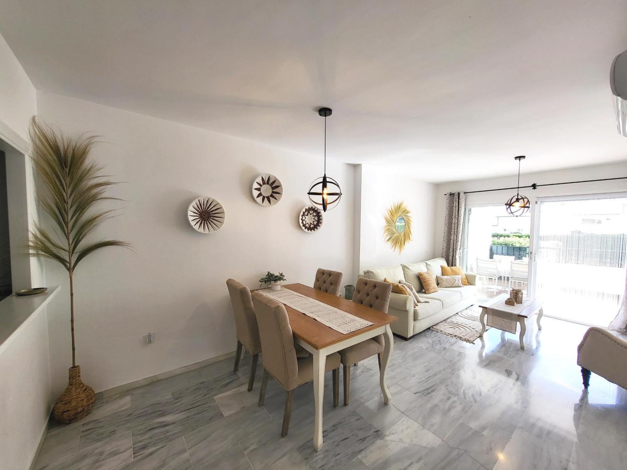 Luxury Garden Apartment - Walking Distance To The Sea Sitio de Calahonda Bagian luar foto
